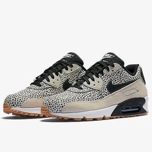 Nike Air Max 90 Women’s Sneakers